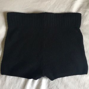 Harmonie Large Black Knit Warmup Shorts